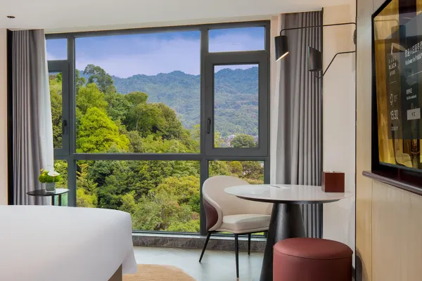 https://imgb.yeyotravel.com/pro/7630d0b86b974936a361e64543e8e007.png